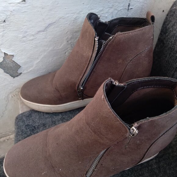LIGHT BROWN HIGH-TOP SHOE ANKLE BOOT FAUX LEATHER ZIPPERS SIZE 7.5 - Picture 4 of 8